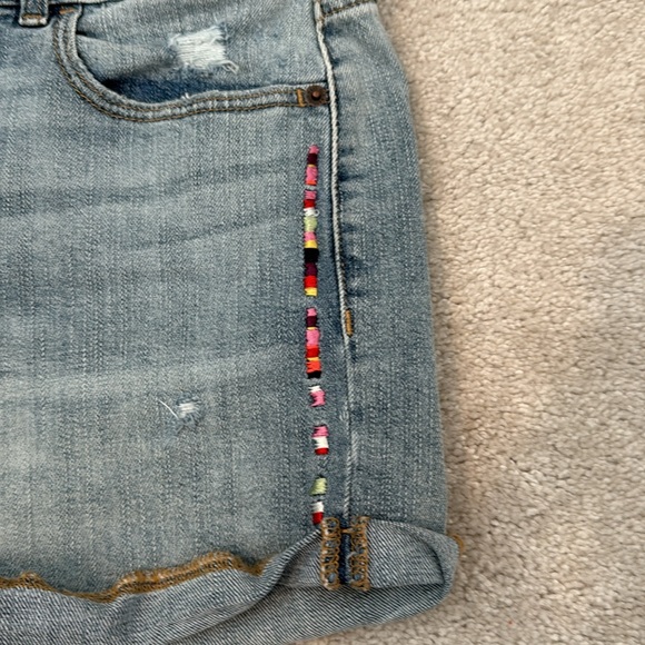 Old Navy 8 boyfriend style Jean shorts - Picture 2 of 5